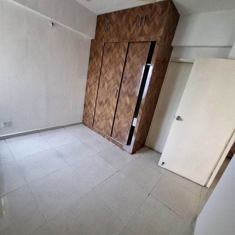 Room, signature-global-the-millennia 2 Bedroom 800 Sq.Ft. Apartment In Sector 37d Gurgaon 10585121