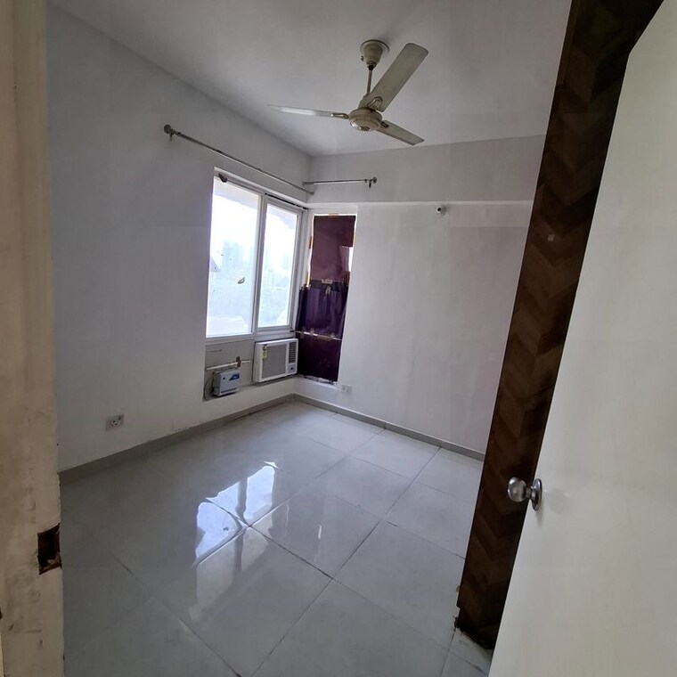 Kitchen, signature-global-the-millennia 2 Bedroom 800 Sq.Ft. Apartment In Sector 37d Gurgaon 10585121