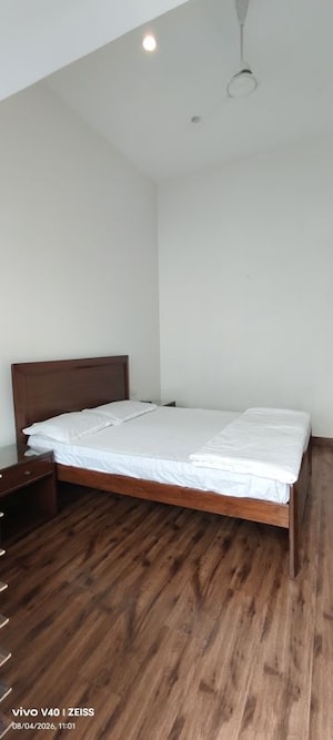 Bedroom in 1 BHK Apartment at Defence Colony – for Rent