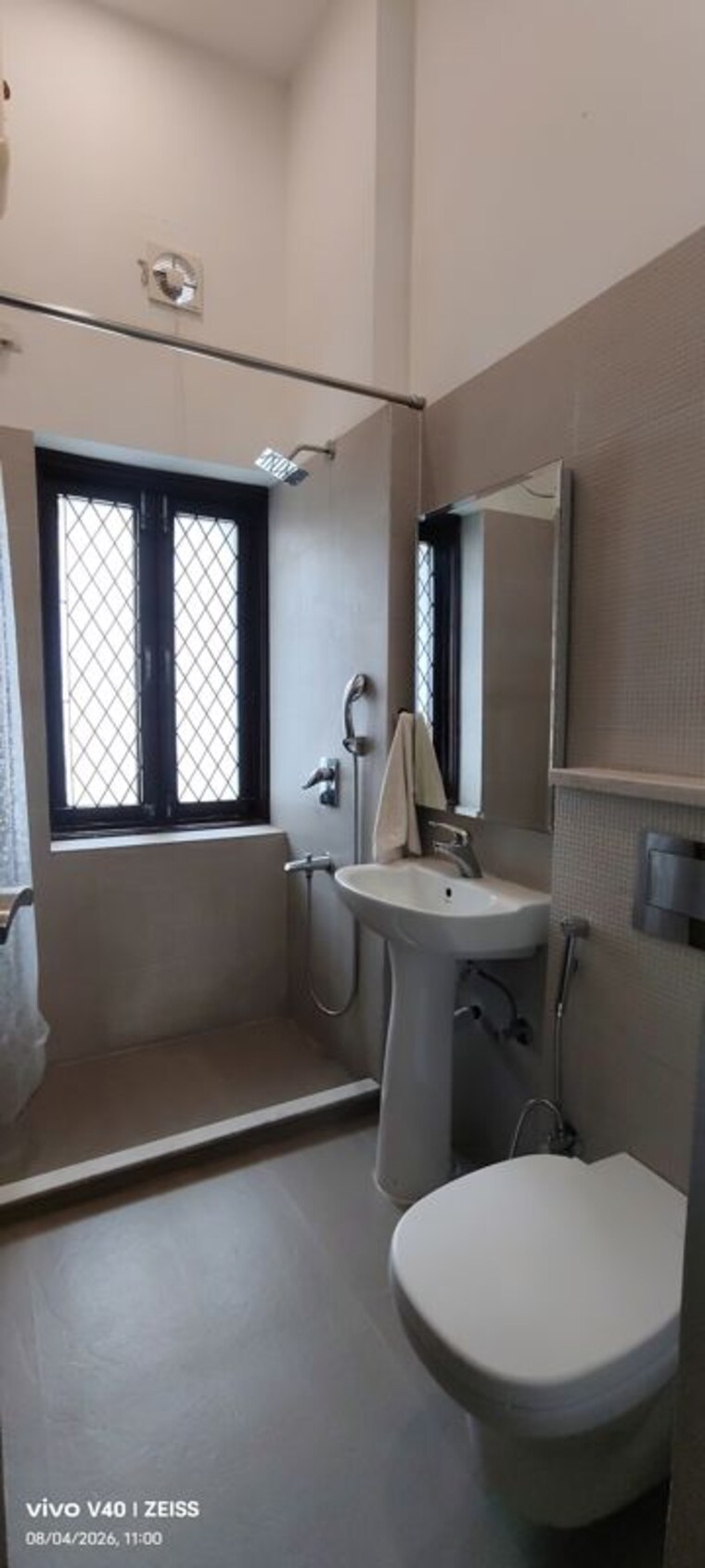 Team Area, defence colony 1 Bedroom 750 Sq.Ft. Apartment In Defence Colony Delhi 10585131