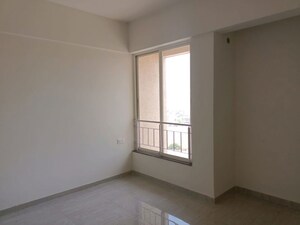 Room in 2 BHK Apartment at Puraniks Tokyo Bay, Kasarvadavali – for Rent