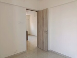 Room in 2 BHK Apartment at Puraniks Tokyo Bay, Kasarvadavali – for Rent