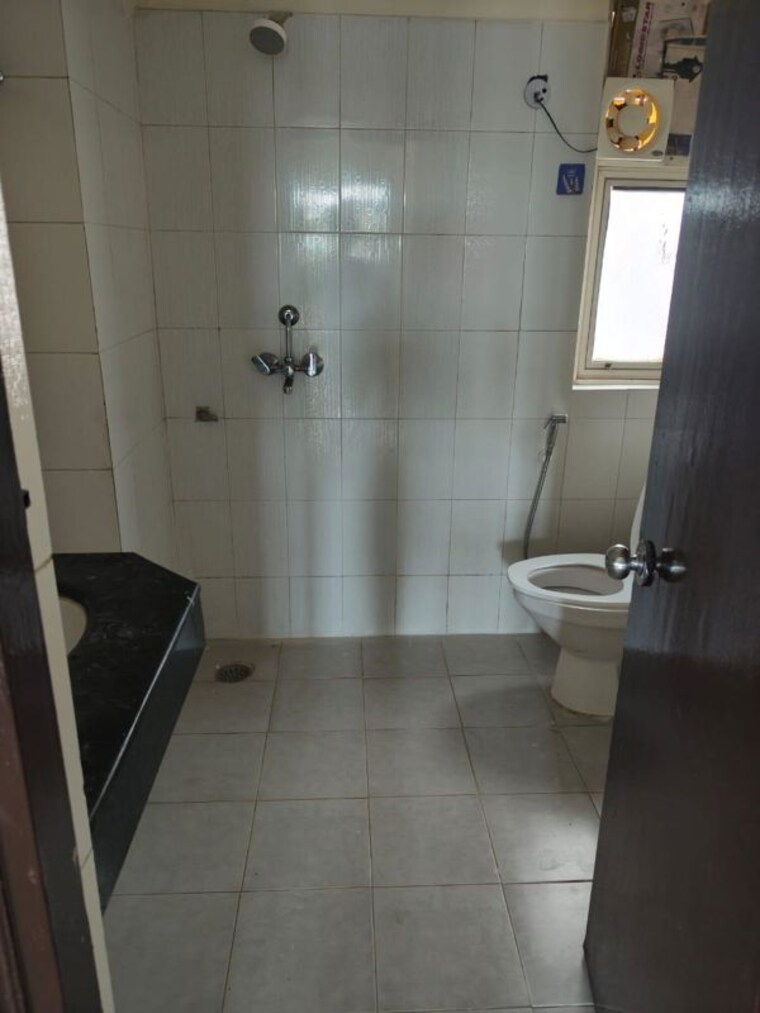 Bathroom, today-ridge-residency 3 Bedroom 1390 Sq.Ft. Apartment In Sector 135 Noida 10585134