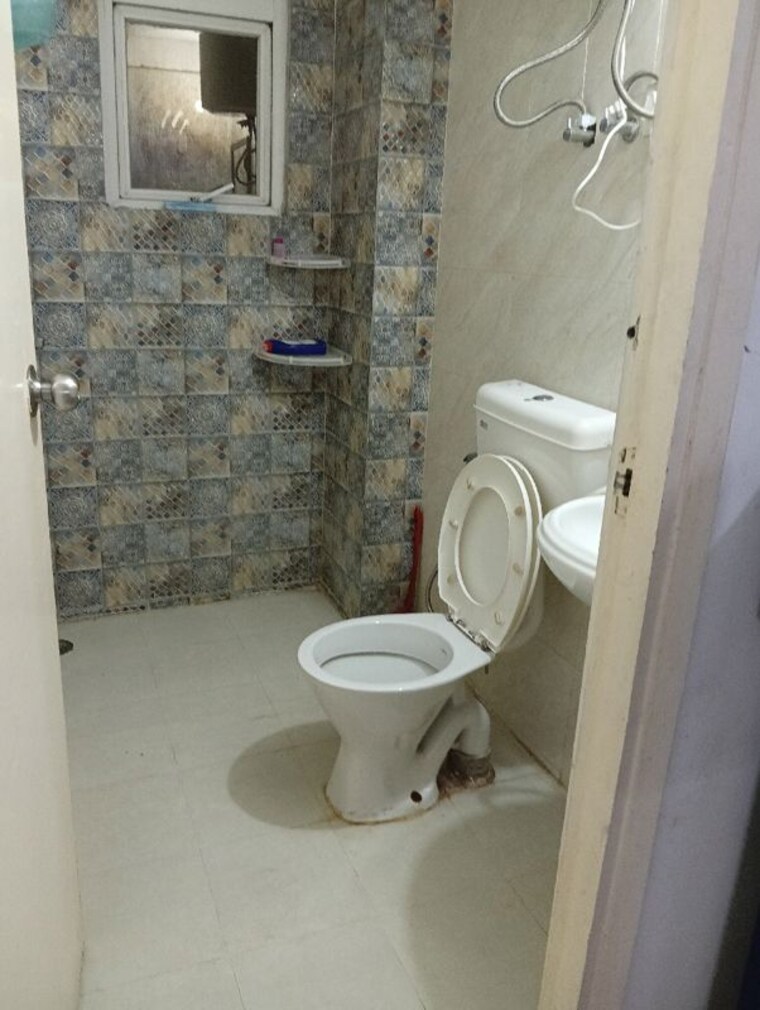 Bathroom, signature-global-the-millennia 2 Bedroom 800 Sq.Ft. Apartment In Sector 37d Gurgaon 10585136
