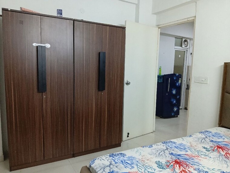 Room, signature-global-the-millennia 2 Bedroom 800 Sq.Ft. Apartment In Sector 37d Gurgaon 10585136