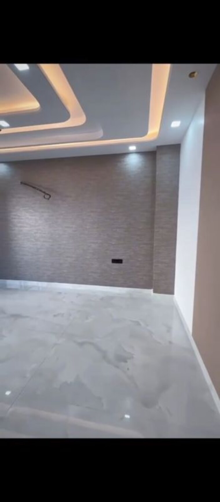Room, puri-kohinoor 4 Bedroom 342 Sq.Yd. Builder Floor In Sector 89 Faridabad 10585142