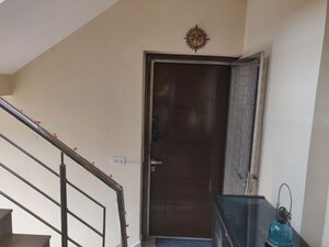 Staircase in 3 BHK Builder Floor at Vipul World Floors, Sector 48 – for Rent