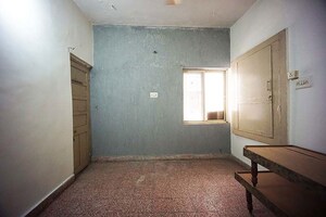 Room in 3 BHK Independent House at Khokhra – for Sale