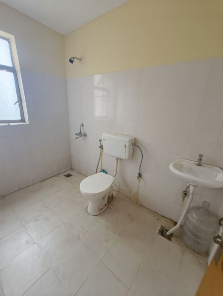 Bathroom, adani-aangan 2 Bedroom 650 Sq.Ft. Apartment In Sector 89a Gurgaon 10585201