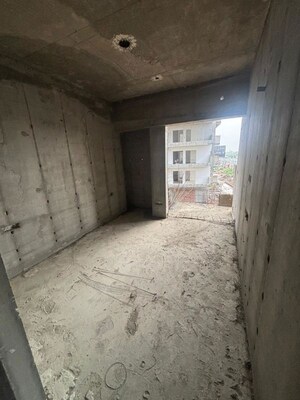 Parking in 3 BHK Apartment at Elite X, Sector 10 Greater Noida – for Sale