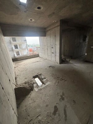 Parking in 3 BHK Apartment at Elite X, Sector 10 Greater Noida – for Sale