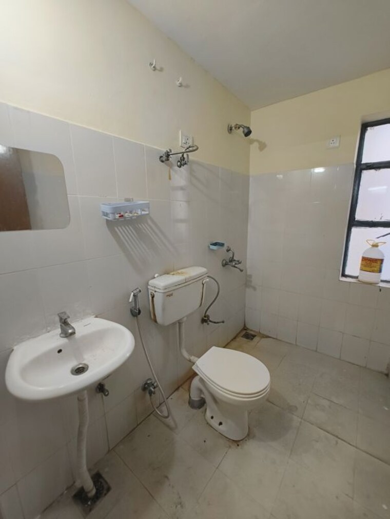 Bathroom, adani-aangan 2 Bedroom 650 Sq.Ft. Apartment In Sector 89a Gurgaon 10585218