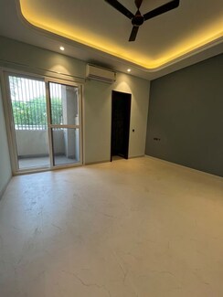 3 BHK + Servant Room Builder Floor For Rent in Chittaranjan Park