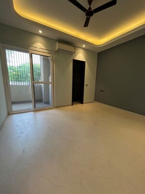 3 BHK Builder Floor For Rent in Chittaranjan Park