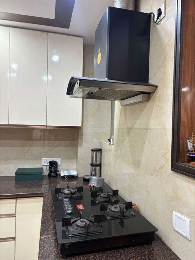 Kitchen, hemkunt colony 3 Bedroom 1750 Sq.Ft. Builder Floor In Hemkunt Colony Delhi 10504685