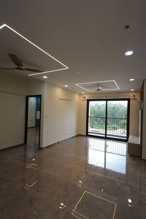 Room in 3 BHK Apartment at Bren Zahara, Off Sarjapur Road – for Rent