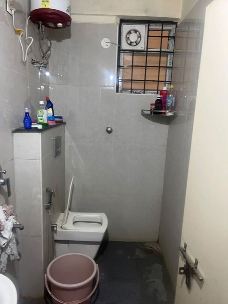 Bathroom, jai-gardenia 2 Bedroom 1172 Sq.Ft. Apartment In Kodigehalli Bangalore 10585261