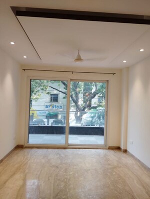 Room in 4 BHK Builder Floor at Chittaranjan Park – for Rent
