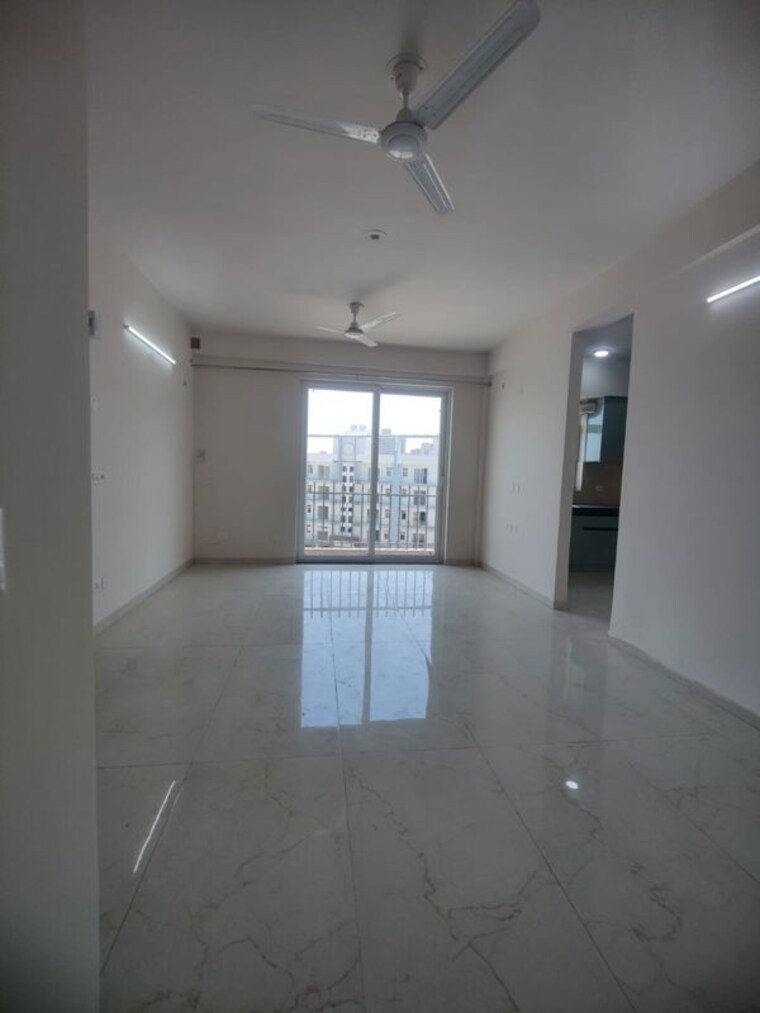 Room, sector 6 dwarka 3.5 Bedroom 2000 Sq.Ft. Apartment In Sector 6 Dwarka Delhi 10585290