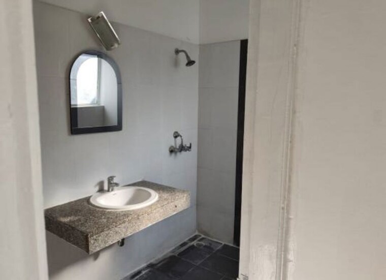 Bathroom, amrapali-grand 3 Bedroom 1742 Sq.Ft. Apartment In Zeta I Greater Noida Greater Noida 10585326