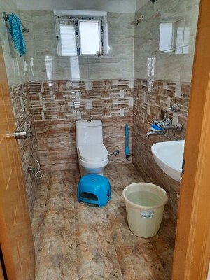Bathroom in 1.5 BHK Independent House at Ameenpur – for Rent