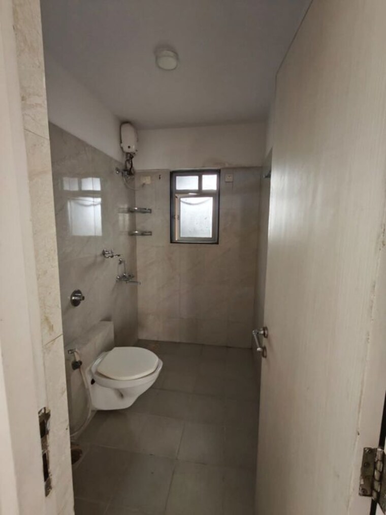 Bathroom, puranik-city 1 Bedroom 400 Sq.Ft. Apartment In Kasarvadavali Thane 10585372