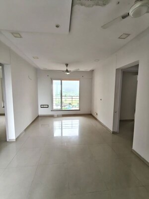 Room in 1 BHK Apartment at Puranik City, Kasarvadavali – for Sale