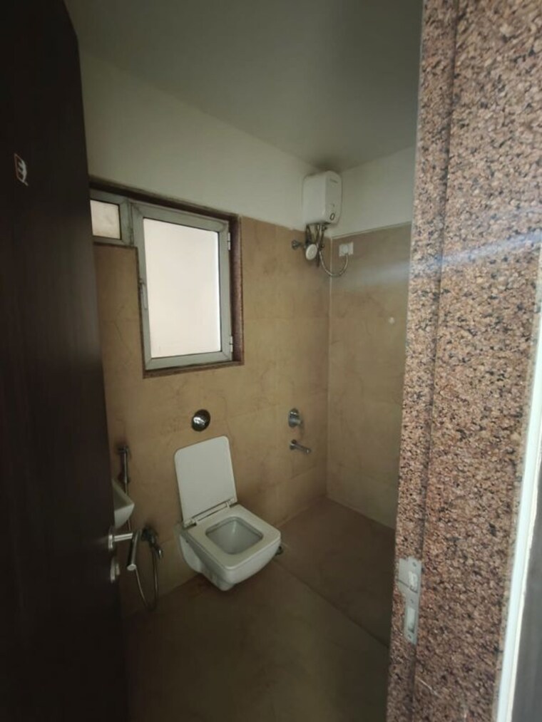 Bathroom, puranik-city 2.5 Bedroom 760 Sq.Ft. Apartment In Kasarvadavali Thane 10585375