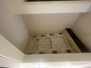 Furnished Amenities in 4 BHK Apartment at Vijay Golden Peak, Khar West – for Rent