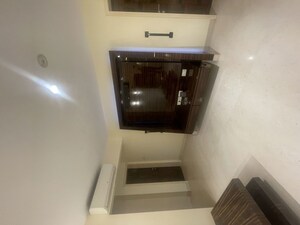 Furnished Amenities in 4 BHK Apartment at Vijay Golden Peak, Khar West – for Rent