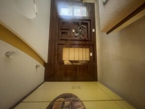 Furnished Amenities in 4 BHK Apartment at Vijay Golden Peak, Khar West – for Rent