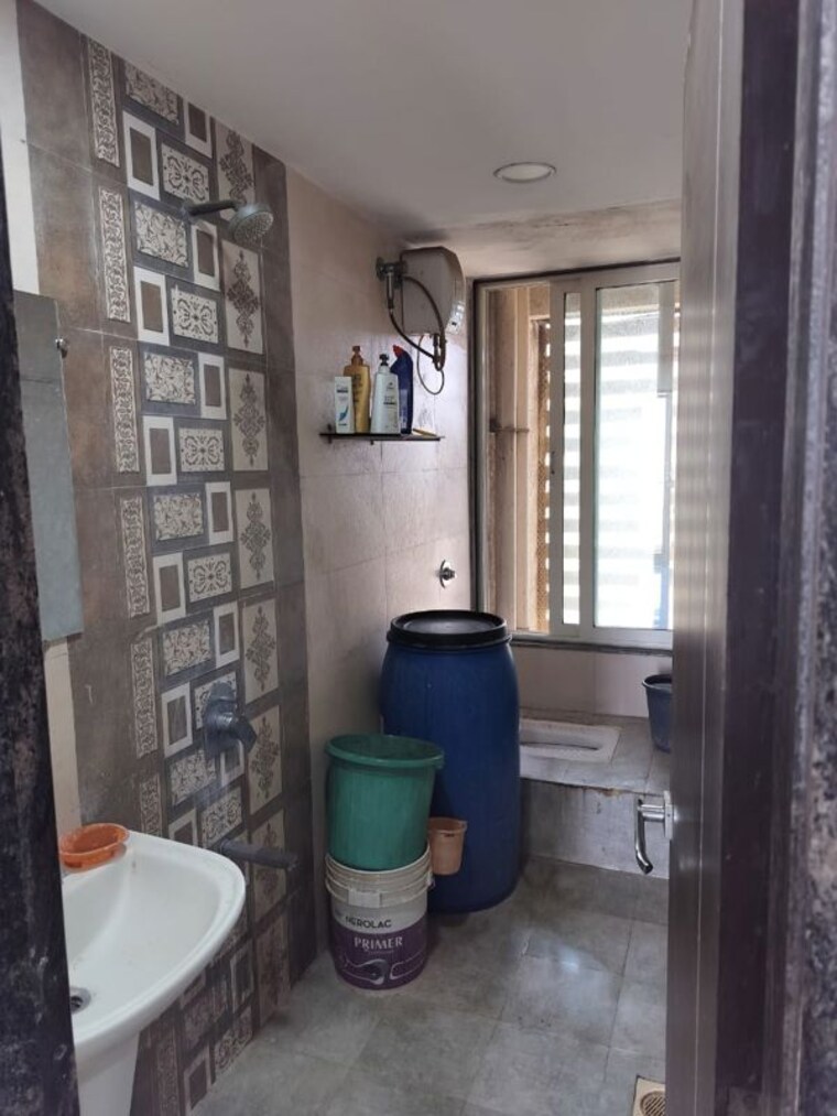 Bathroom, oval-apartments 3.5 Bedroom 1600 Sq.Ft. Apartment In Kharghar Navi Mumbai 10585386