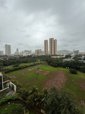 2.5 BHK Apartment – Exterior View View at Oberoi Realty Woods, Goregaon East - for Rent