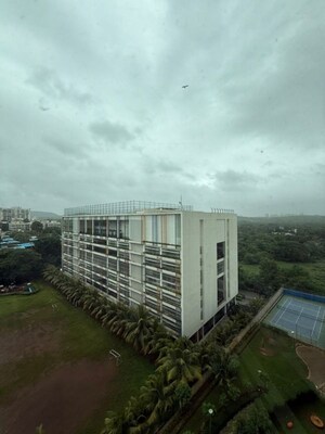 2.5 BHK Apartment – Exterior View View at Oberoi Realty Woods, Goregaon East - for Rent