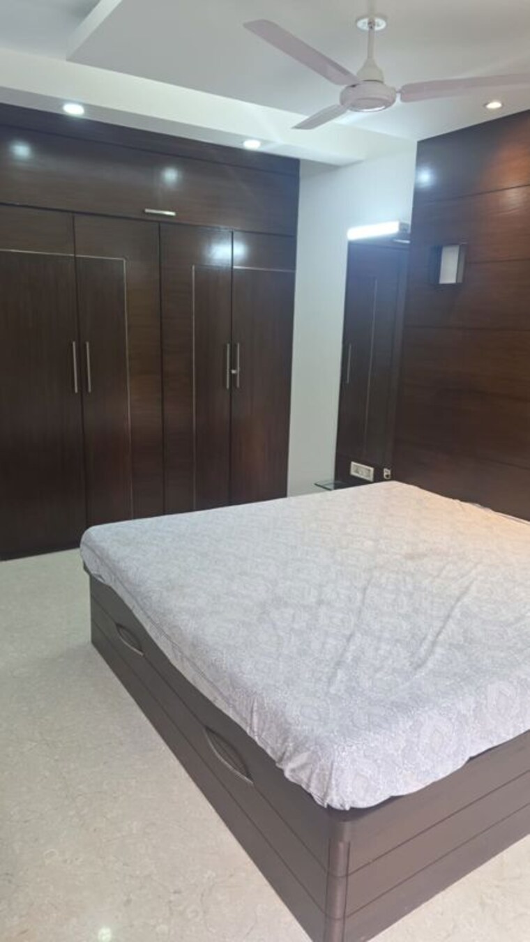 Bedroom, royal-manor 3 Bedroom 1250 Sq.Ft. Apartment In Bandra West Mumbai 10585407