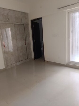 3 BHK Apartment For Rent in Shri Radha Aqua Garden in Sector 16b Greater Noida, Greater Noida