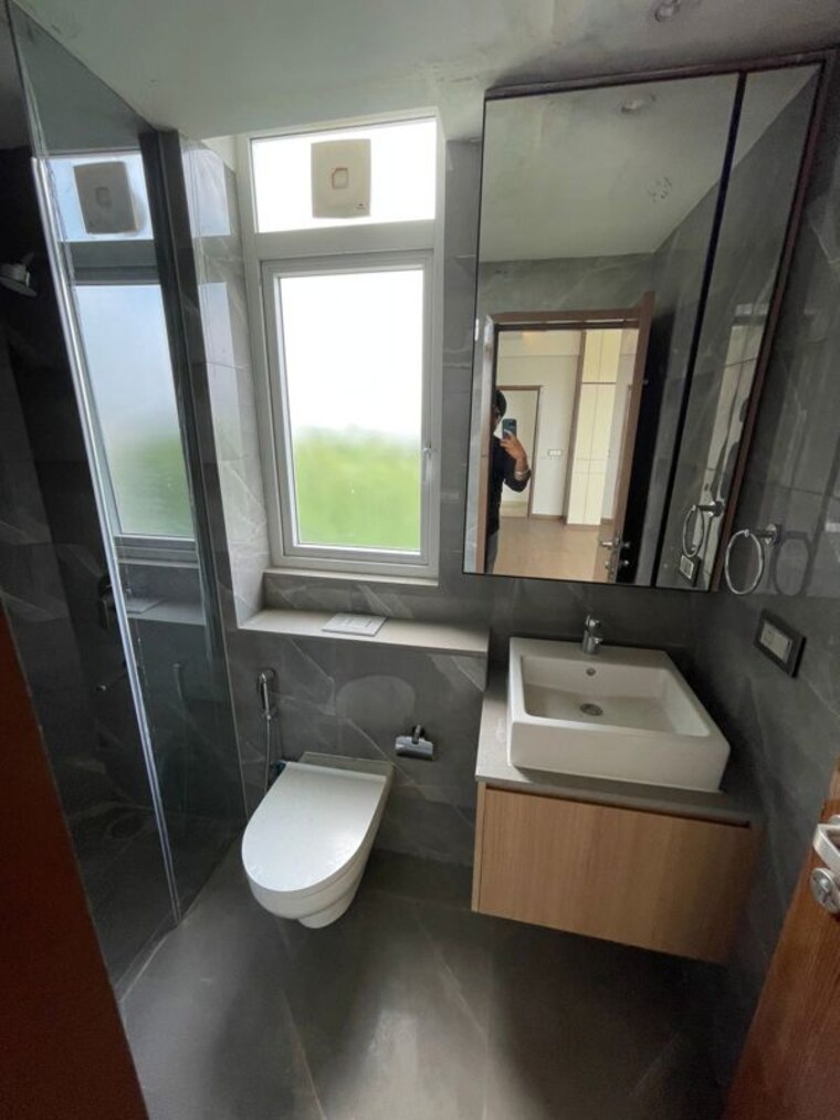 Bathroom, ambience-creacions 3 Bedroom 1860 Sq.Ft. Apartment In Sector 22 Gurgaon 10585439