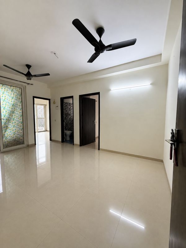 2.5 BHK + Study Room 955 Sq.Ft. Apartment in Nirala Estate