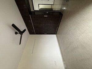 Room in 2.5 BHK Apartment at Nirala Estate, Tech Zone 4 Greater Noida – for Sale