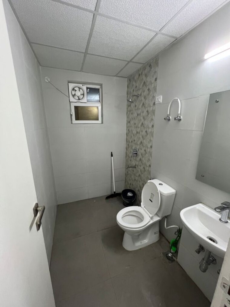 Bathroom, signature-global-city 3 Bedroom 1440 Sq.Ft. Apartment In Sector 37d Gurgaon 10585440