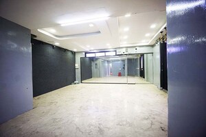 Room in  Office Space at Maninagar – for Sale