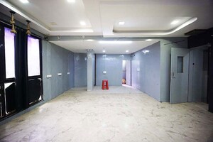 Room in  Office Space at Maninagar – for Sale