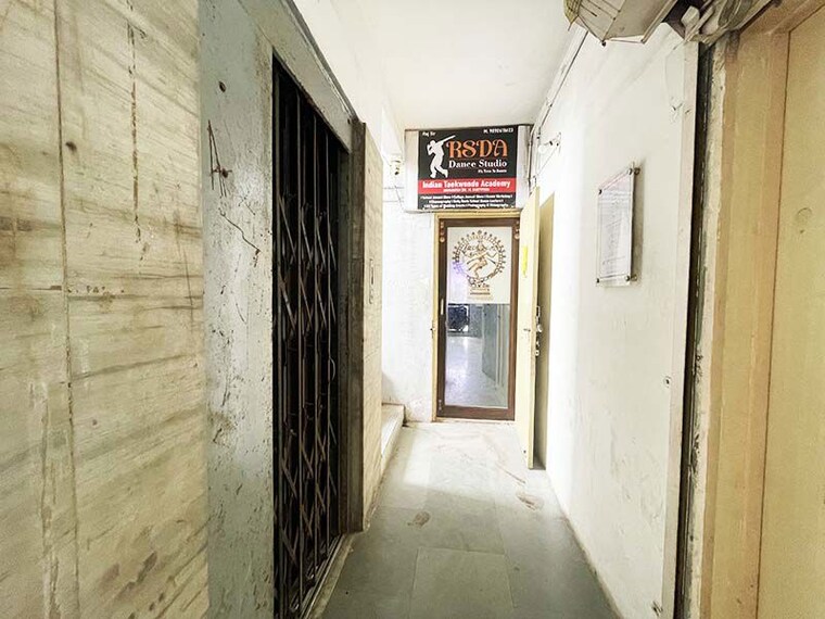 undefined, maninagar Commercial Office Space 654 Sq.Ft. In Maninagar Ahmedabad 10585444