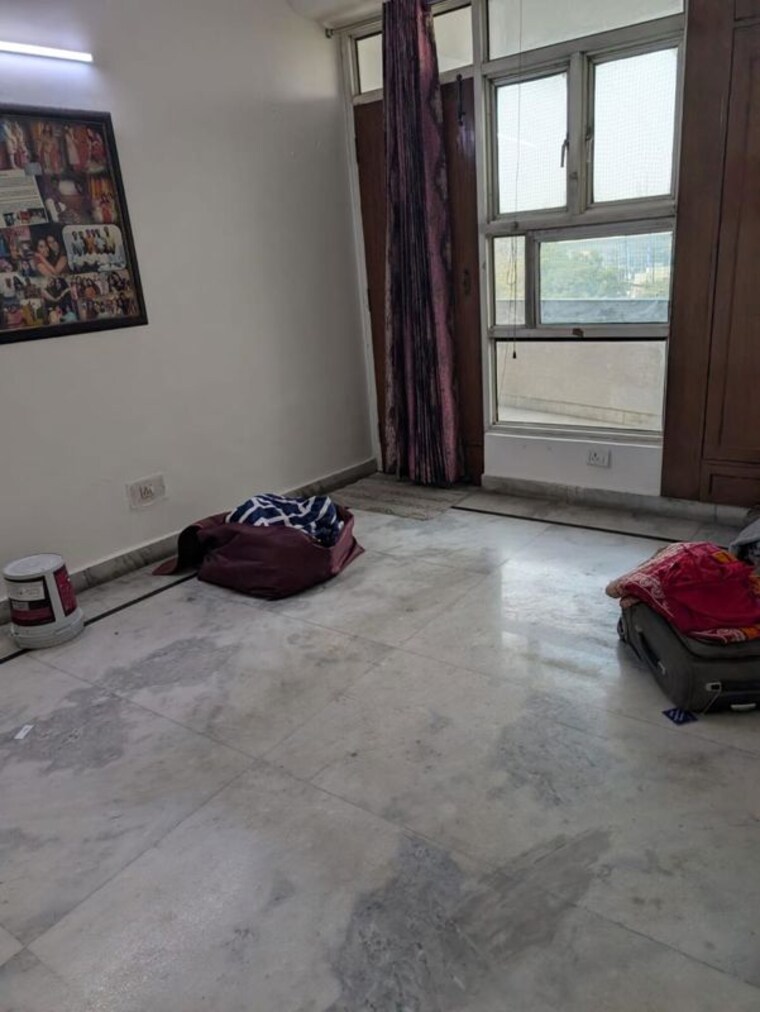  Parking, supertech-estate 4 Bedroom 2200 Sq.Ft. Apartment In Vaishali Sector 9 Ghaziabad 10585462