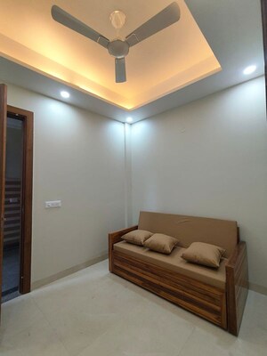 Bedroom in 1 BHK Builder Floor at Sector 46 – for Rent