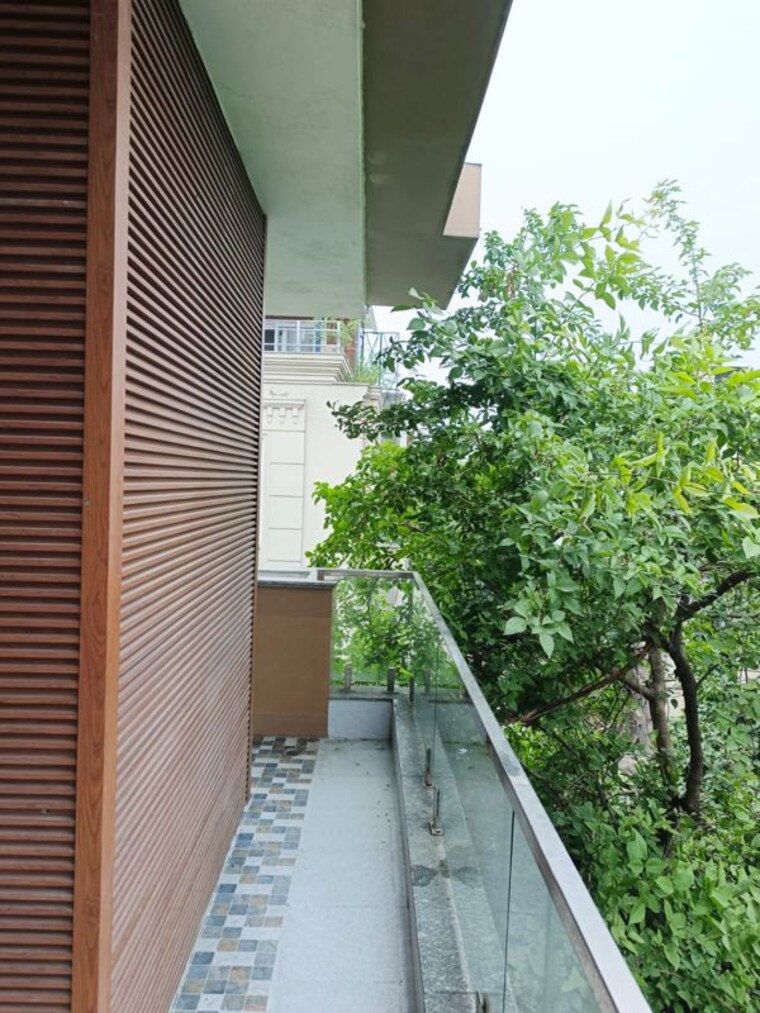 Balcony, greater kailash i 3 Bedroom 1600 Sq.Ft. Builder Floor In Greater Kailash I Delhi 10585525