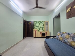1 BHK Apartment For Rent in Sai Baba Complex Goregaon, Goregaon East