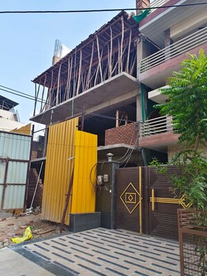 4 BHK Builder Floor – Exterior View View at Ashok Nagar - for Sale