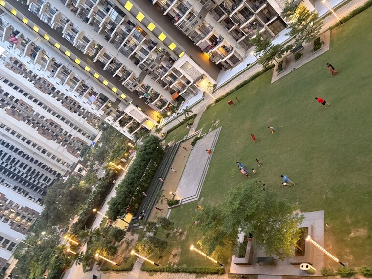 Exterior View, gulshan-bellina 2.5 Bedroom 1108 Sq.Ft. Apartment In Sector 16 Greater Noida Greater Noida 10585558