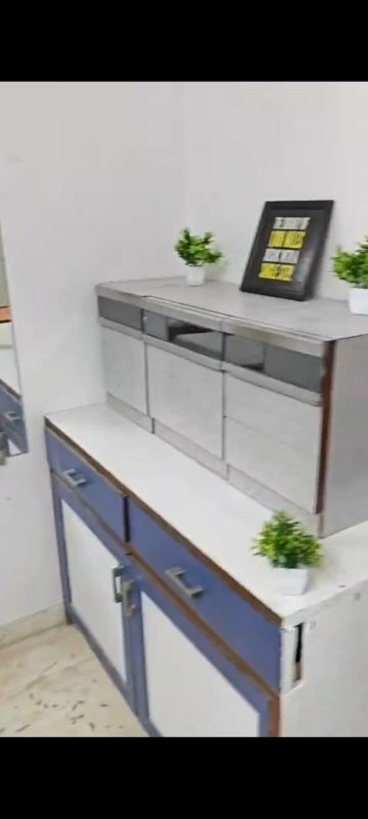 Kitchen, andheri west 3 Bedroom 900 Sq.Ft. Apartment In Andheri West Mumbai 10585560